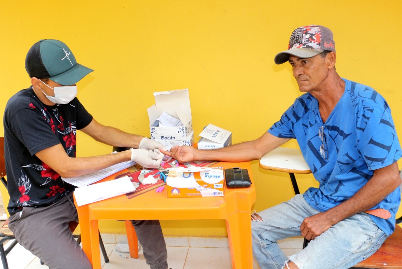 Prefeitura de Eunápolis realiza grande ação de saúde no Ponto Maneca 7