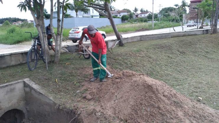 Operação Chuvas: Prefeitura de Eunápolis intensifica trabalhos para minimizar impactos do temporal 12