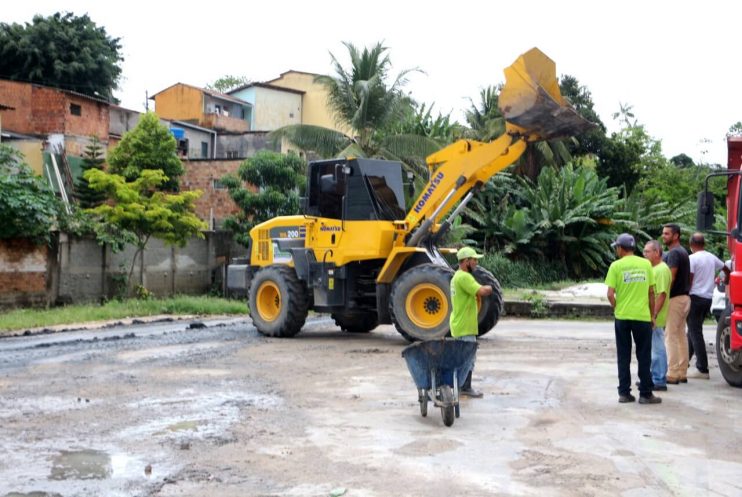 Operação Chuvas: Prefeitura de Eunápolis intensifica trabalhos para minimizar impactos do temporal 9