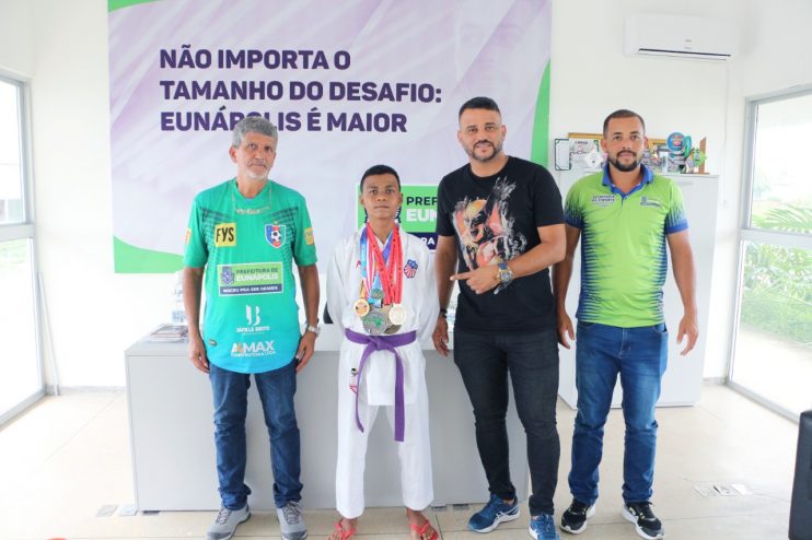 Eunapolitano de 12 anos é destaque em campeonatos nacionais de karatê 5