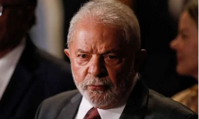 Lula retira lesão na laringe e deixa hospital 29