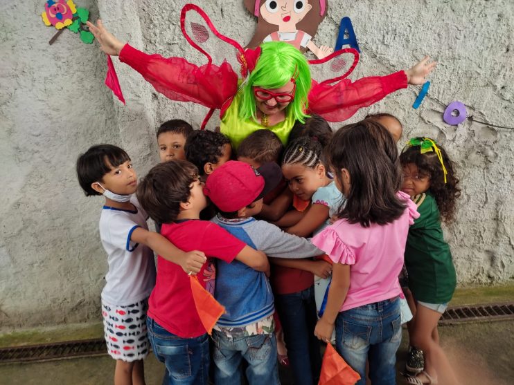 peça2 Projeto “O Teatro Vai à Escola” beneficia mais de 2 mil estudantes da educação infantil de Eunápolis 11