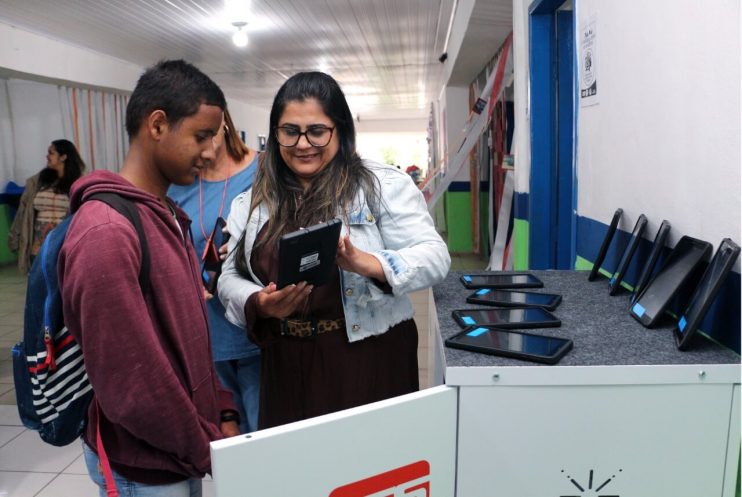 Programa leva serviços de saúde para centenas estudantes na Escola Dom Avelar Brandão Vilella 17