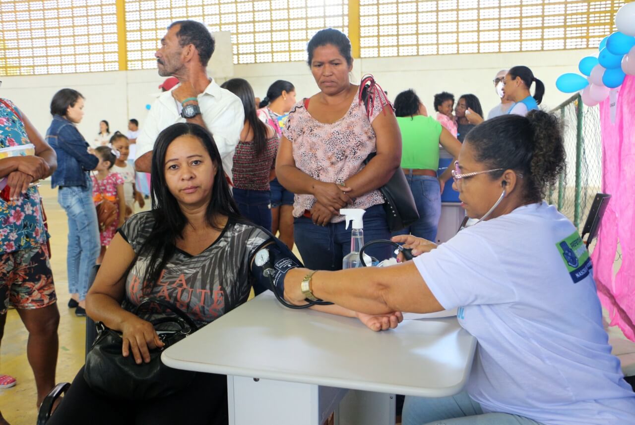 Prefeitura de Eunápolis realiza ações de saúde no bairro Alto da Boa Vista e no Projeto Maravilha 6