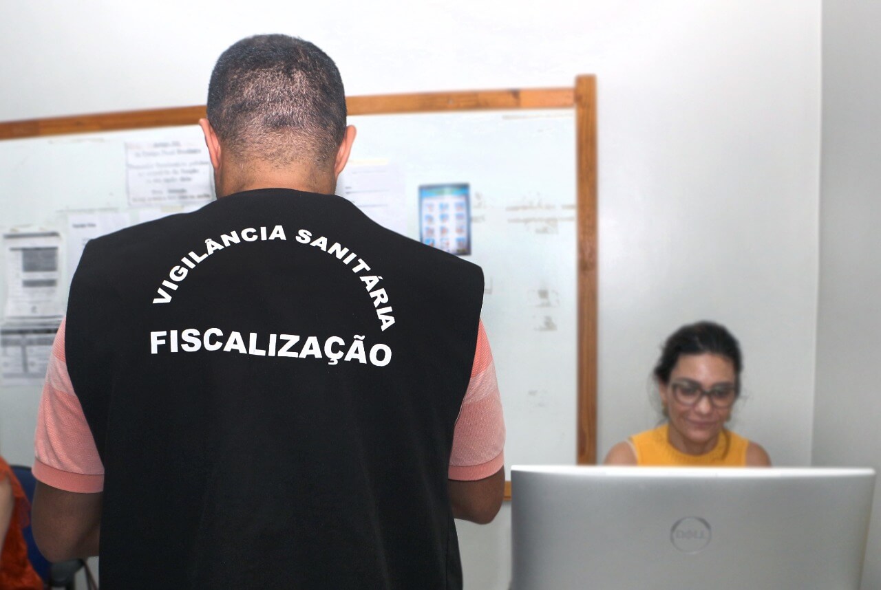 Vigilância Sanitária de Eunápolis alerta população sobre os cuidados básicos após enchentes 5