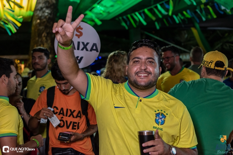 Walber Luiz, Júlio Cardozzo e Dande Maisk animam festa da Copa na Area Beach 87