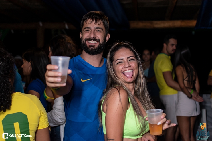 Walber Luiz, Júlio Cardozzo e Dande Maisk animam festa da Copa na Area Beach 109