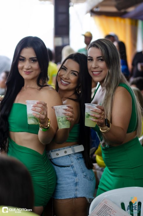 Walber Luiz, Júlio Cardozzo e Dande Maisk animam festa da Copa na Area Beach 135