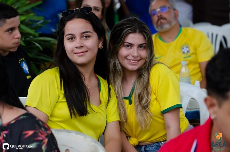 Walber Luiz, Júlio Cardozzo e Dande Maisk animam festa da Copa na Area Beach 153