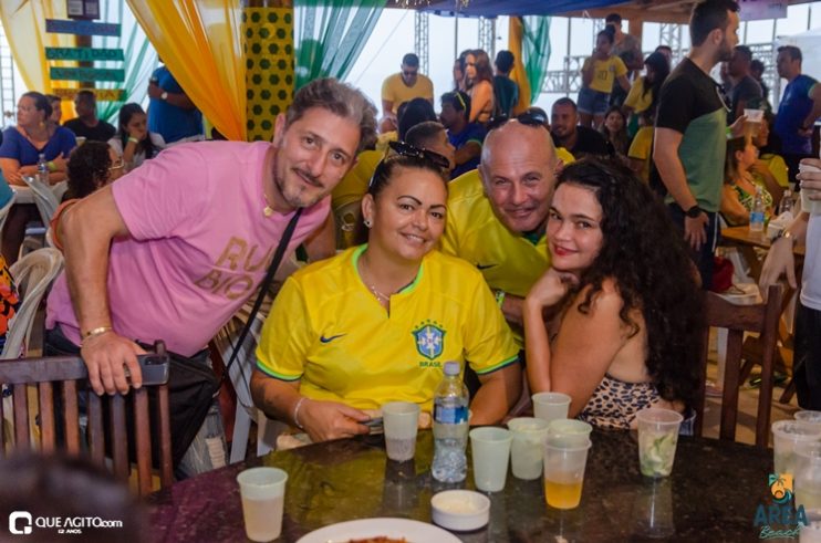 Walber Luiz, Júlio Cardozzo e Dande Maisk animam festa da Copa na Area Beach 179