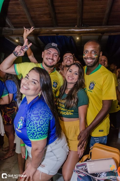 Walber Luiz, Júlio Cardozzo e Dande Maisk animam festa da Copa na Area Beach 202