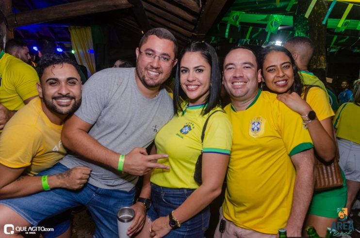 Walber Luiz, Júlio Cardozzo e Dande Maisk animam festa da Copa na Area Beach 172