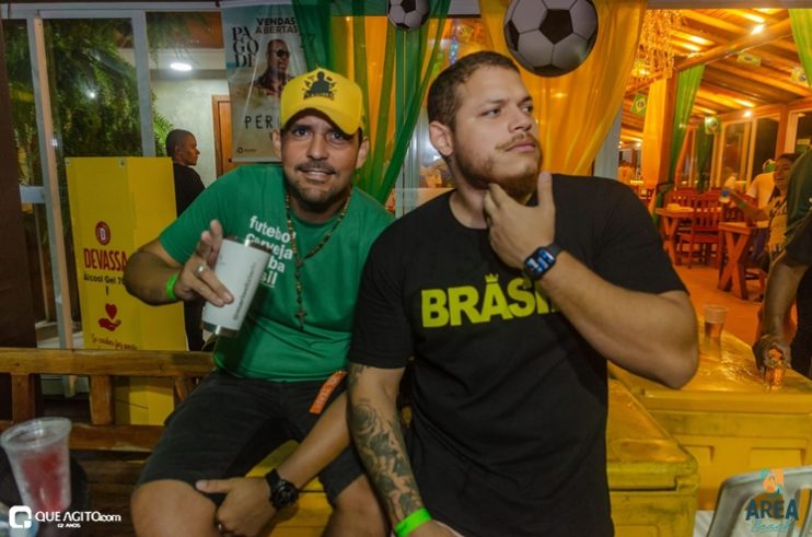 Walber Luiz, Júlio Cardozzo e Dande Maisk animam festa da Copa na Area Beach 175