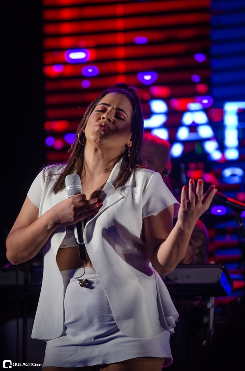 _DSC8087 Show de Thiago Aquino lota a cabana Area Beach em Porto Seguro 49