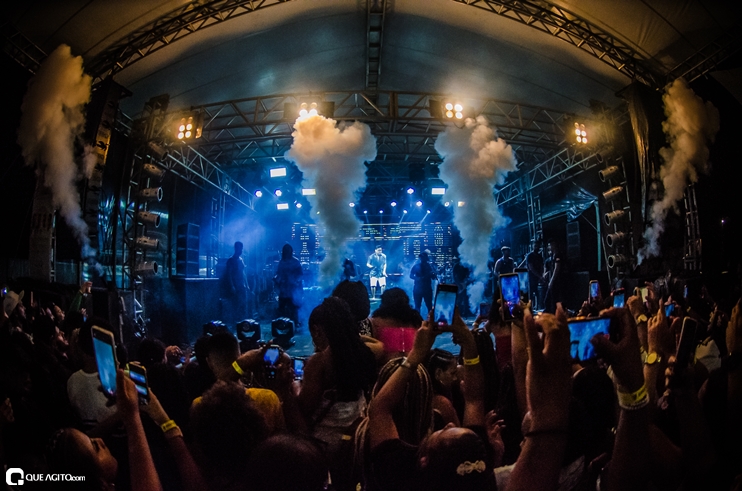 _DSC8287 Show de Thiago Aquino lota a cabana Area Beach em Porto Seguro 129