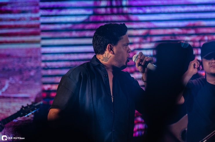 _DSC8310 Show de Thiago Aquino lota a cabana Area Beach em Porto Seguro 133