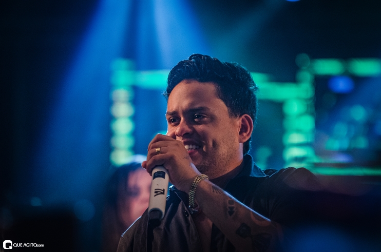 _DSC8329 Show de Thiago Aquino lota a cabana Area Beach em Porto Seguro 145