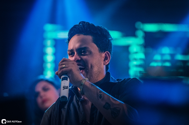 _DSC8330 Show de Thiago Aquino lota a cabana Area Beach em Porto Seguro 146