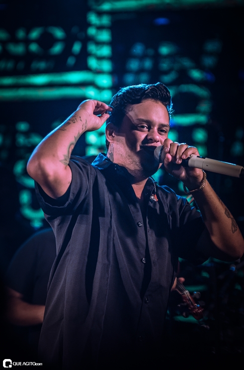 _DSC8333 Show de Thiago Aquino lota a cabana Area Beach em Porto Seguro 149