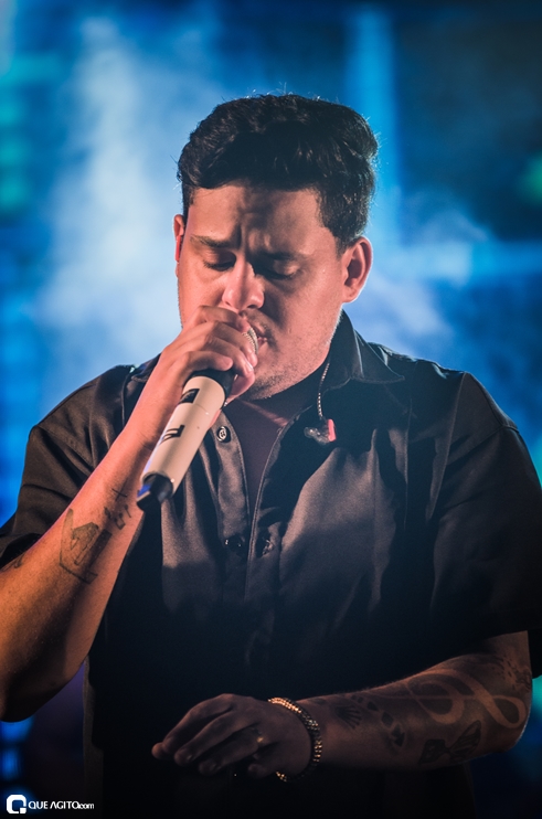 _DSC8341 Show de Thiago Aquino lota a cabana Area Beach em Porto Seguro 156