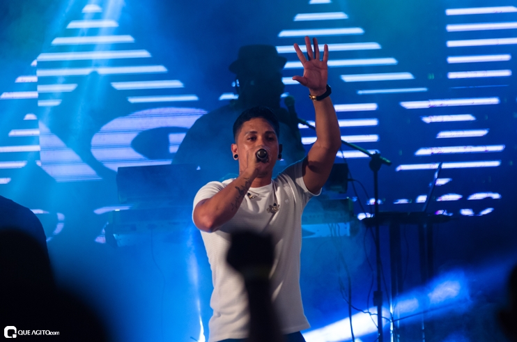 _DSC8403 Show de Thiago Aquino lota a cabana Area Beach em Porto Seguro 181