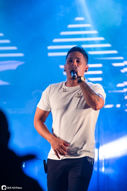 _DSC8406 Show de Thiago Aquino lota a cabana Area Beach em Porto Seguro 184