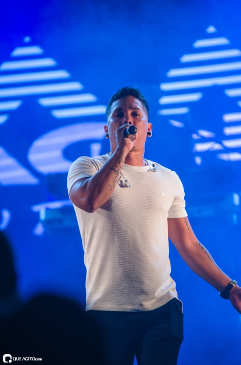 _DSC8411 Show de Thiago Aquino lota a cabana Area Beach em Porto Seguro 187