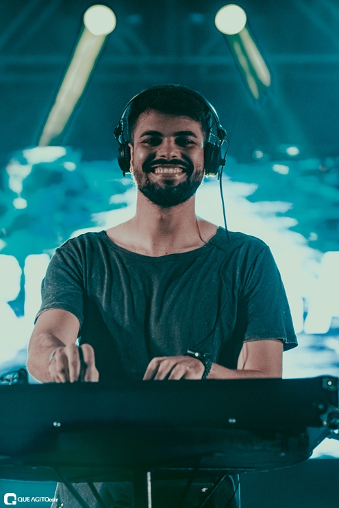 DSC_0025 Show de Thiago Aquino lota a cabana Area Beach em Porto Seguro 212