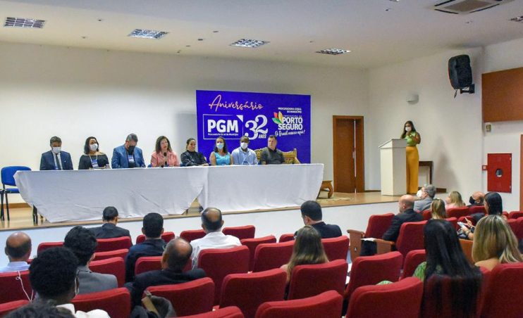 Procuradoria Geral Municipal de Porto Seguro comemora aniversário 23