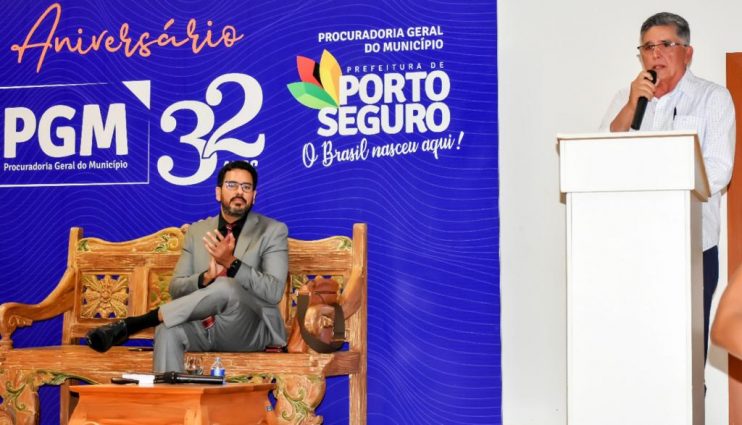 Procuradoria Geral Municipal de Porto Seguro comemora aniversário 12