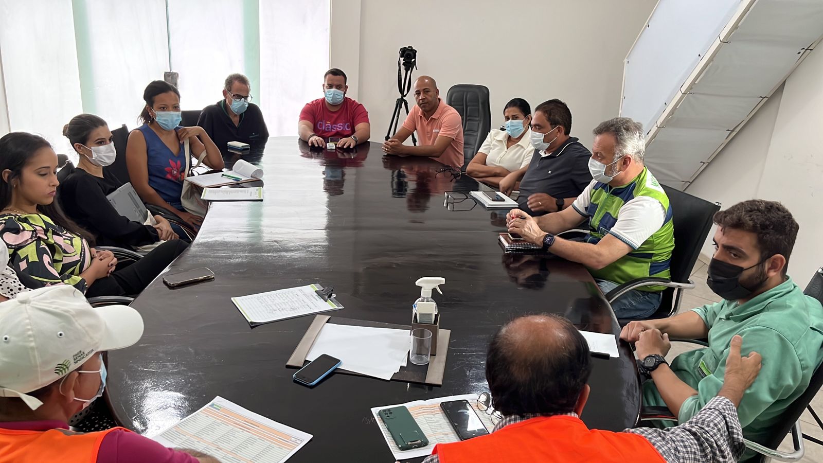 Eunápolis recebe representantes da SESAB para averiguação das demandas de saúde do decreto de emergência 23