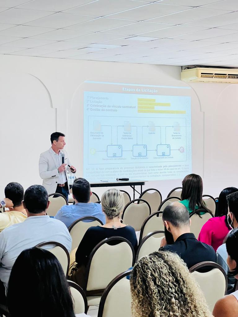 PORTO SEGURO – Servidores recebem mais uma capacitação da nova Lei de Licitações 6