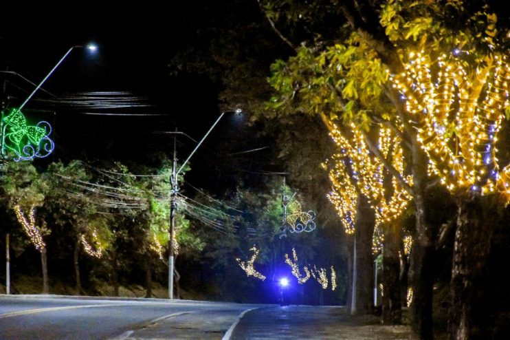 RUAS E PRAÇAS ILUMINADAS - MAGIA DO NATAL CHEGA A PORTO SEGURO 24