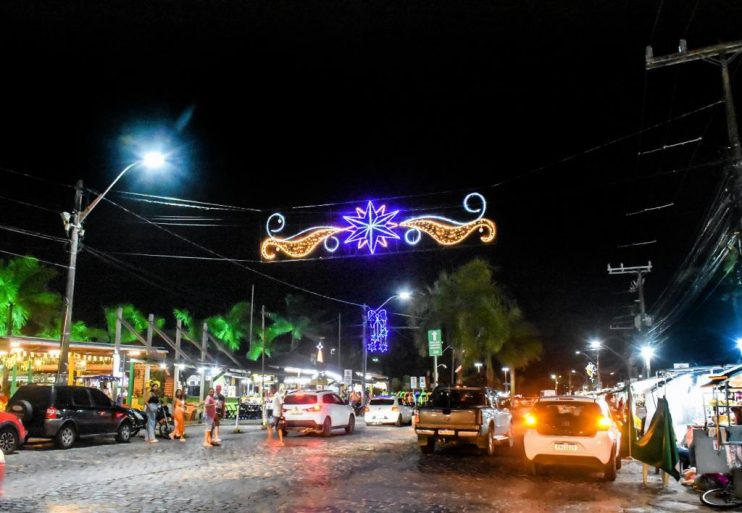 RUAS E PRAÇAS ILUMINADAS - MAGIA DO NATAL CHEGA A PORTO SEGURO 5