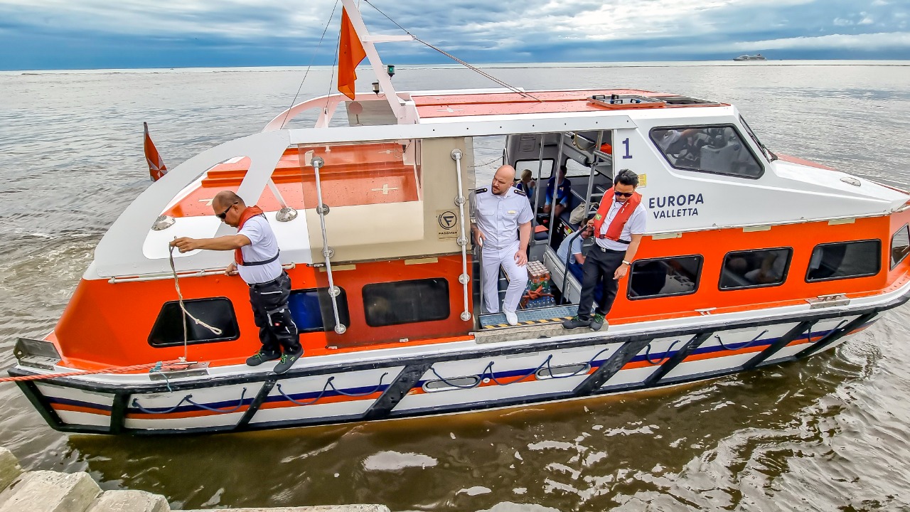 CRUZEIRO EUROPEU FAZ PASSEIOS EM PORTO SEGURO 10