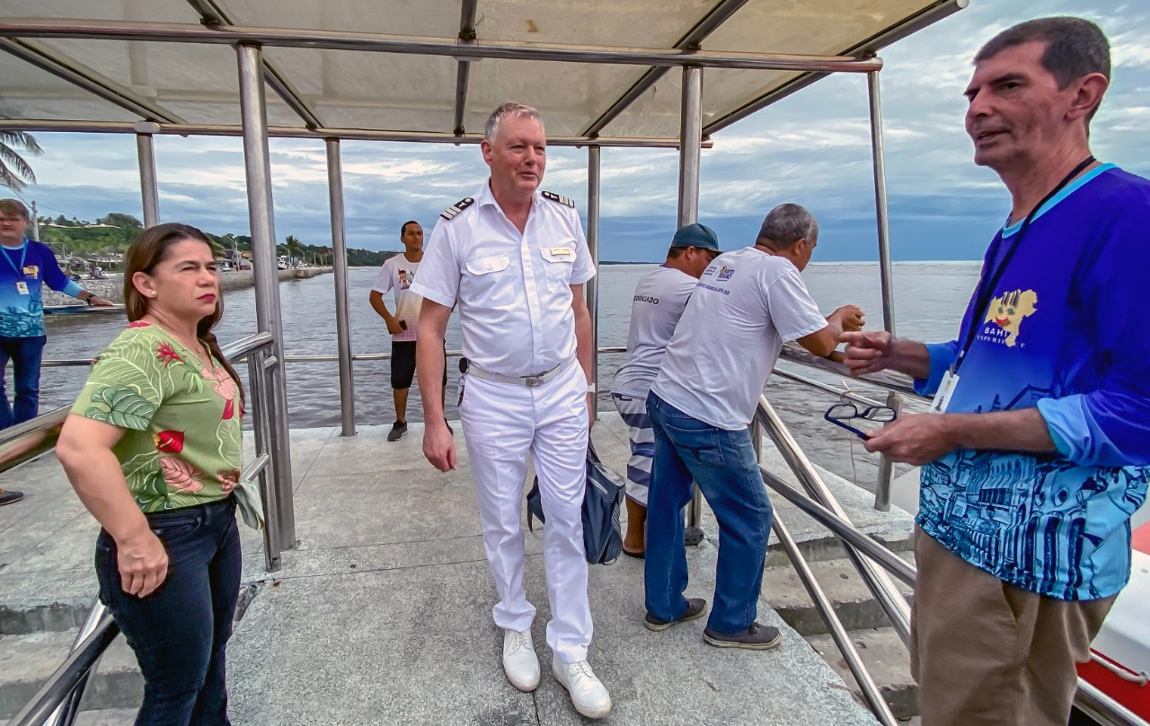 CRUZEIRO EUROPEU FAZ PASSEIOS EM PORTO SEGURO 12