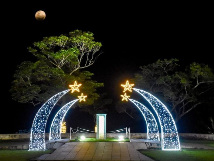 DECORAÇÃO DE NATAL EM PORTO SEGURO ENCANTA MORADORES E TURISTAS 16