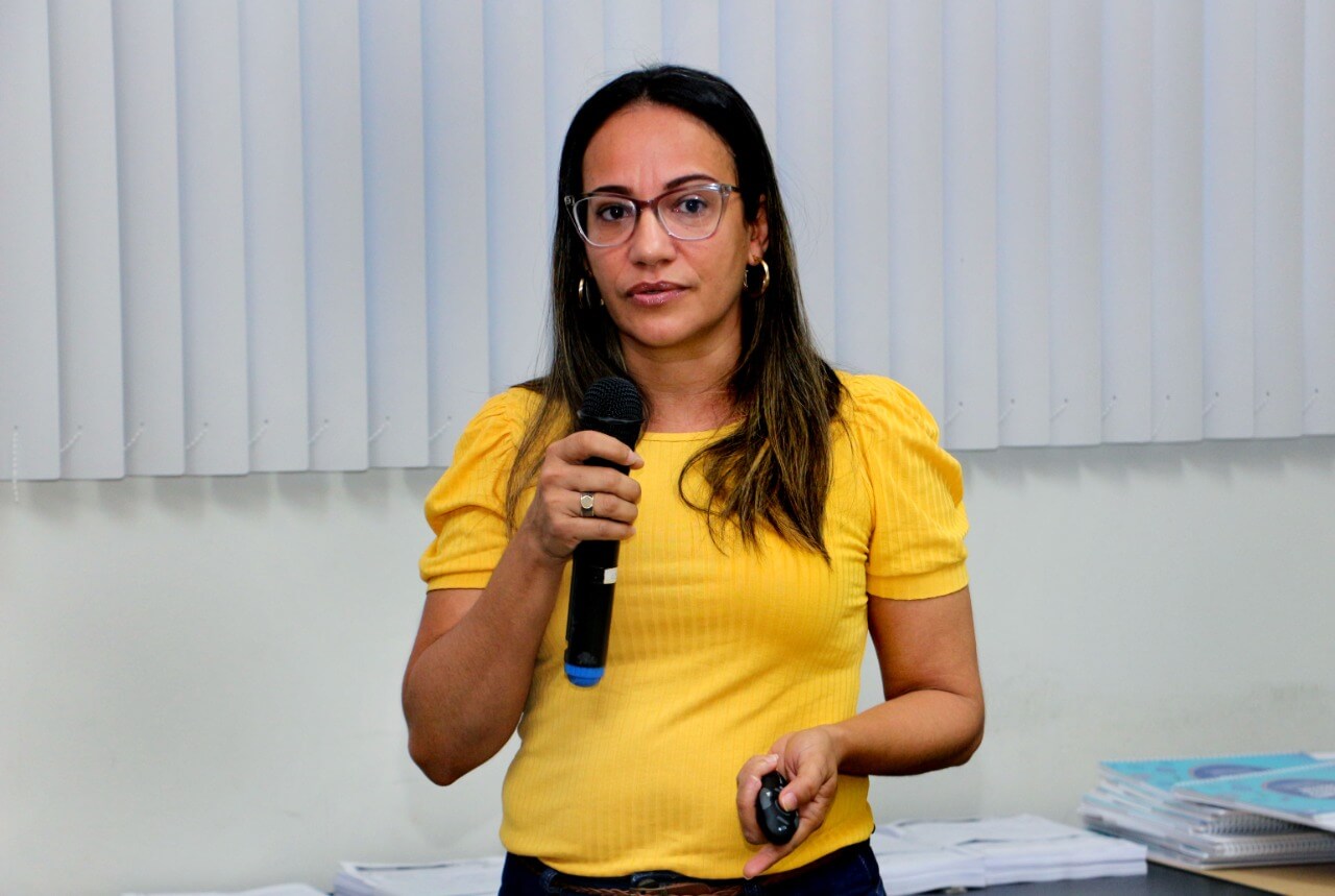 Prefeitura de Eunápolis promove curso sobre infecções sexualmente transmissíveis para médicos e enfermeiros 11