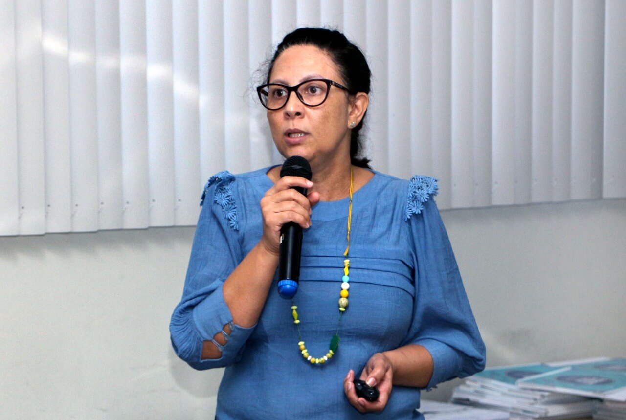 Prefeitura de Eunápolis promove curso sobre infecções sexualmente transmissíveis para médicos e enfermeiros 10