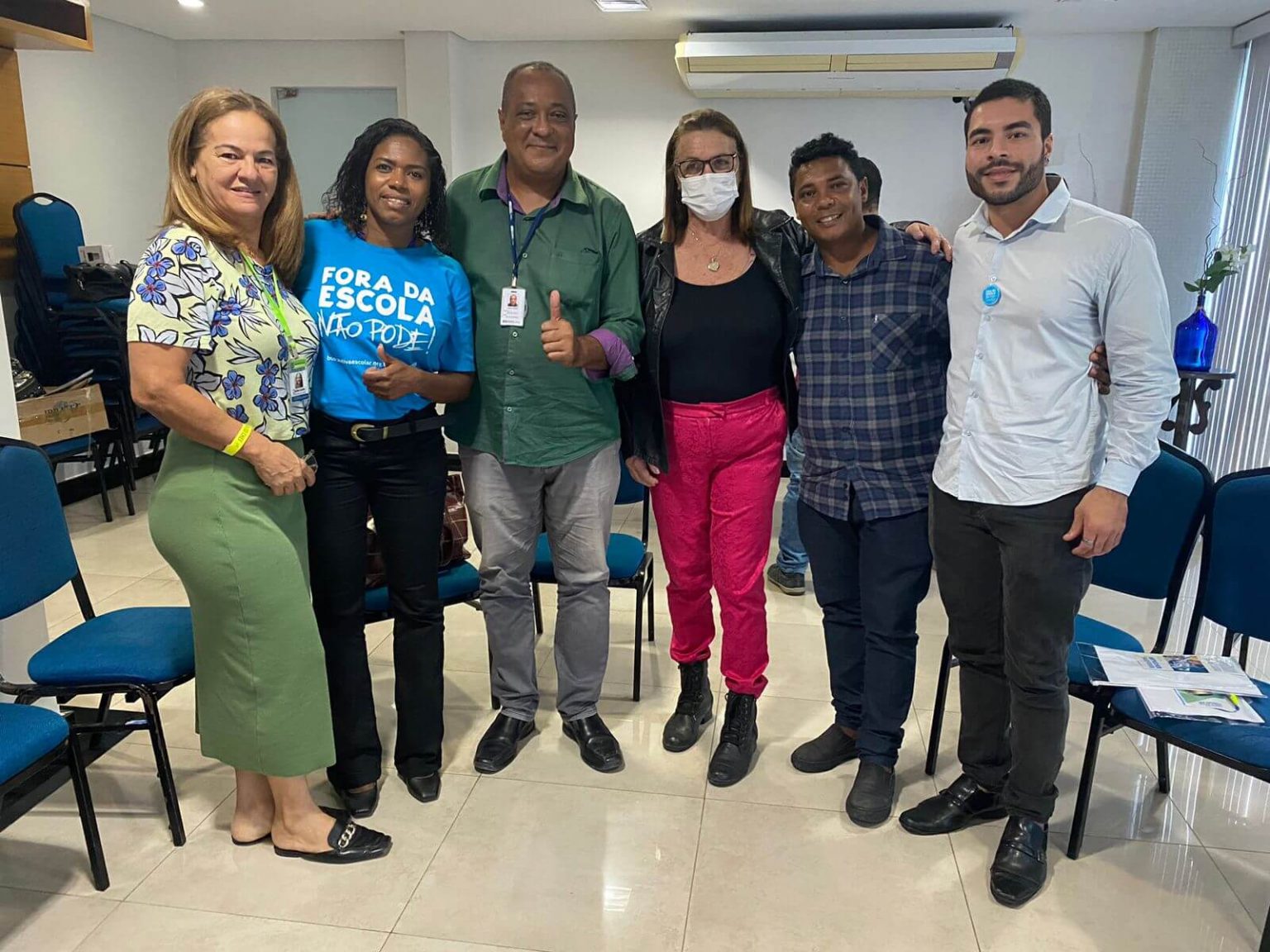 Eunápolis se prepara para implantação de programa que visa combater evasão escolar Eunápolis se prepara para implantação de programa que visa combater evasão escolar 11