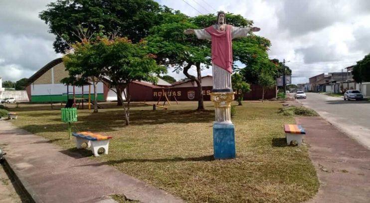 Prefeitura de Eunápolis realiza intensa ação de limpeza urbana após chuvas 12