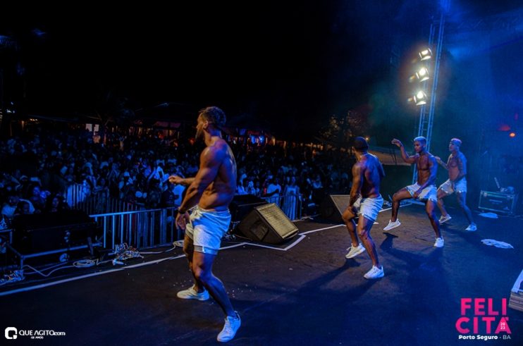 _DSC1740 Menos É Mais leva público ao delírio na última noite do Felicitá Porto Seguro 2023 299