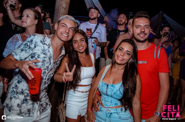 _DSC1758 Menos É Mais leva público ao delírio na última noite do Felicitá Porto Seguro 2023 308