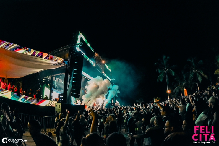 DSC_0017 Menos É Mais leva público ao delírio na última noite do Felicitá Porto Seguro 2023 165