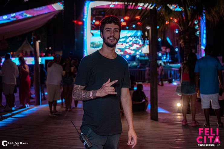 DSC_0035 Menos É Mais leva público ao delírio na última noite do Felicitá Porto Seguro 2023 17