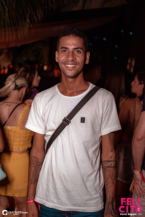 DSC_0138 Menos É Mais leva público ao delírio na última noite do Felicitá Porto Seguro 2023 222