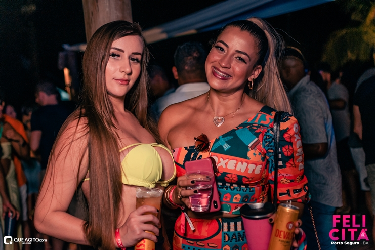 DSC_0161 Menos É Mais leva público ao delírio na última noite do Felicitá Porto Seguro 2023 49