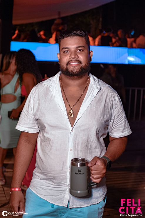 DSC_0189 Menos É Mais leva público ao delírio na última noite do Felicitá Porto Seguro 2023 234