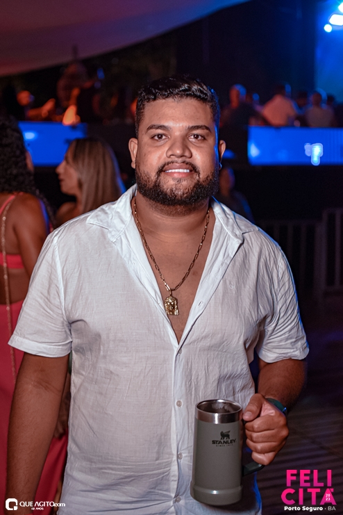 DSC_0193 Menos É Mais leva público ao delírio na última noite do Felicitá Porto Seguro 2023 235