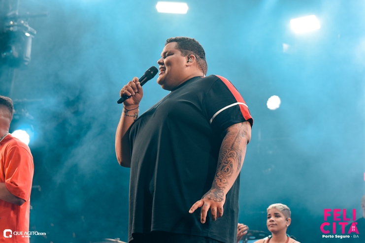 DSC_0206 Menos É Mais leva público ao delírio na última noite do Felicitá Porto Seguro 2023 66